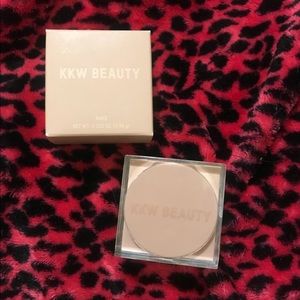 KKW Beauty Translucent Baking Powder